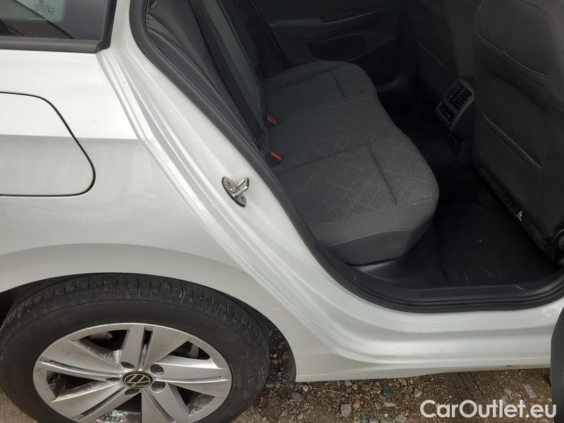  Volkswagen  Golf  VIII (CD1) (2019) Var.2.0TDI 85 Life 5d #13