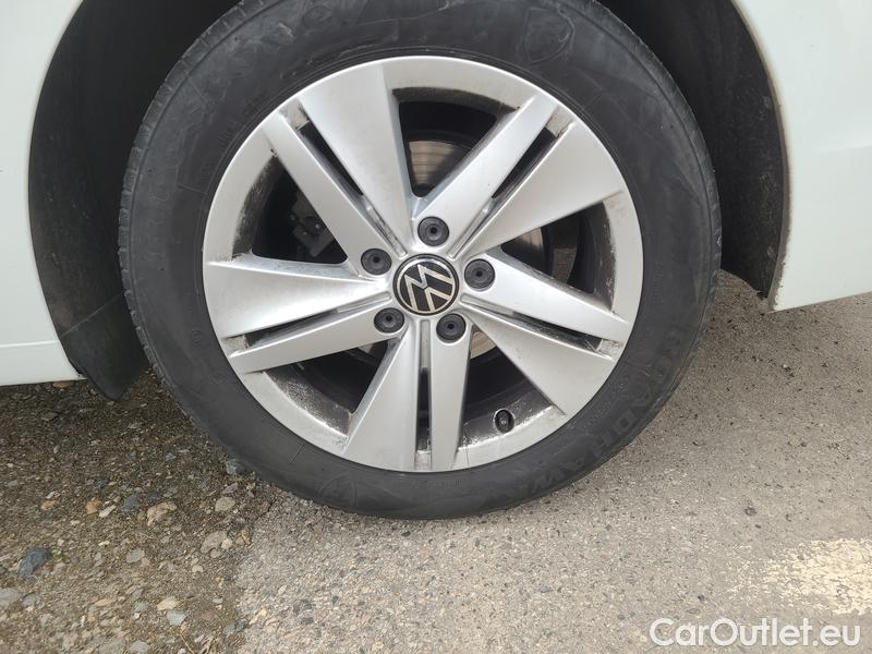  Volkswagen  Golf  VIII (CD1) (2019) Var.2.0TDI 85 Life 5d #6