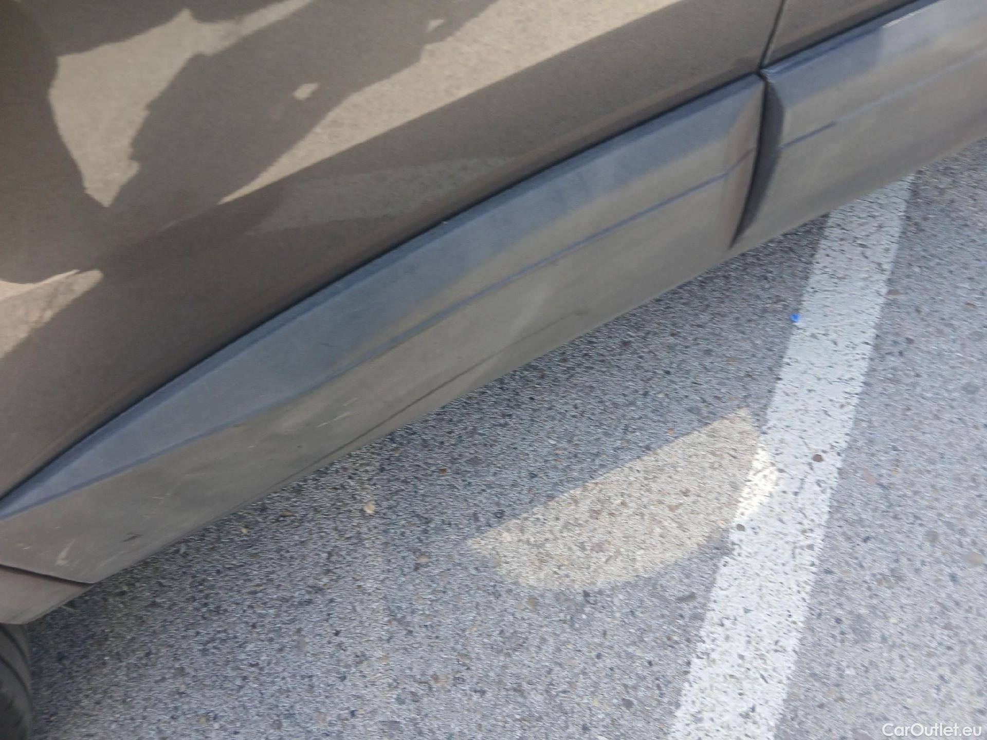 Peugeot  3008 PEUGEOT  / 2020 / 5P / todoterreno 1.5 BlueHDi 96kW (130CV) S&S Active Pack (CM2) #38
