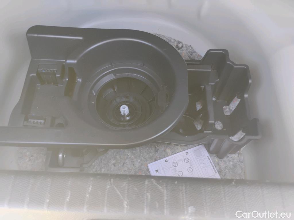  Opel  Corsa OPEL  / 2019 / 5P / berlina con portón 1.2T XHL 74kW (100CV) Edition (AC2) #3