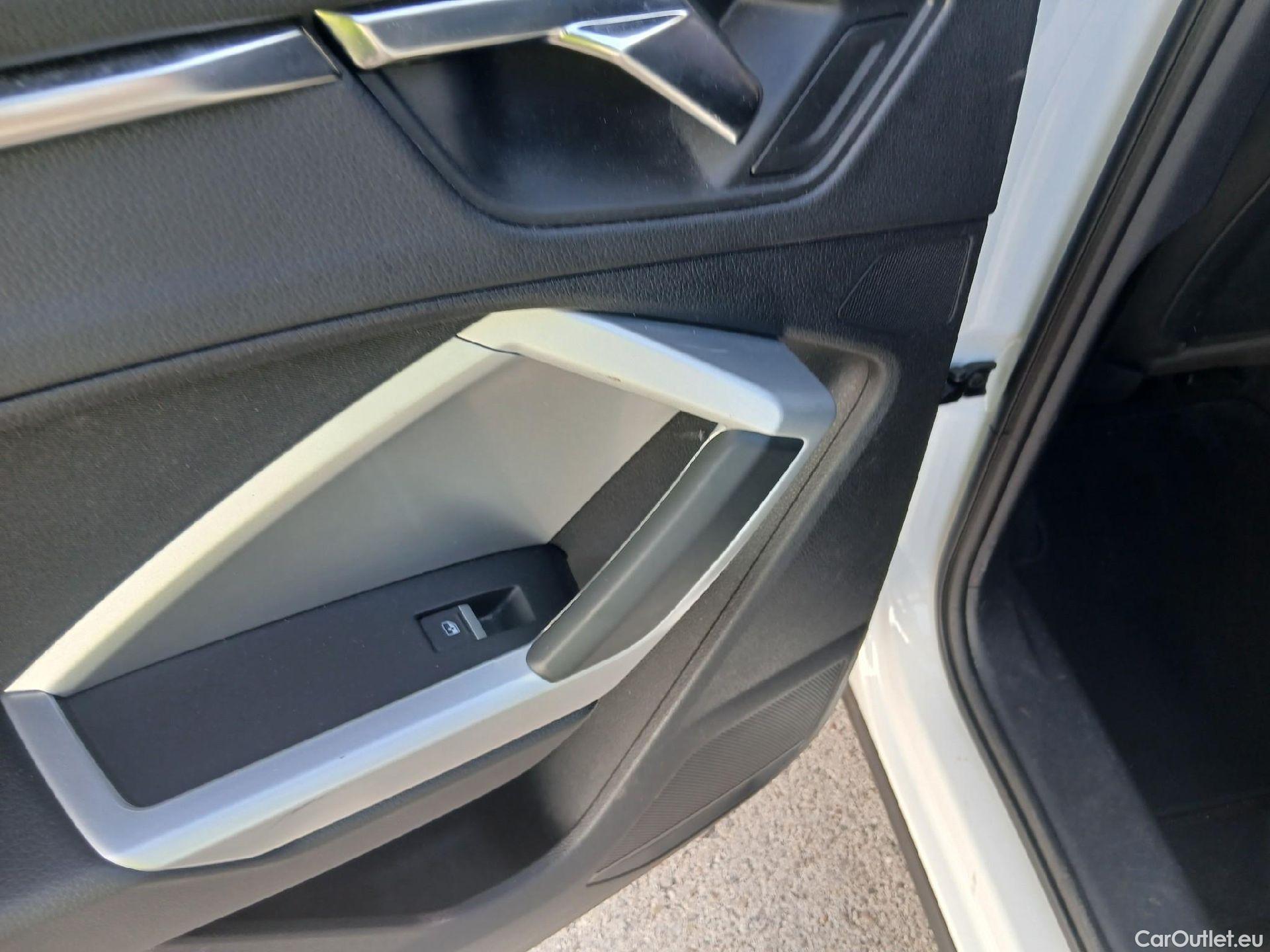  Audi  Q3 AUDI  / 2018 / 5P / todoterreno Advanced 35 TDI 110kW (150CV) S tronic (AC7) #15