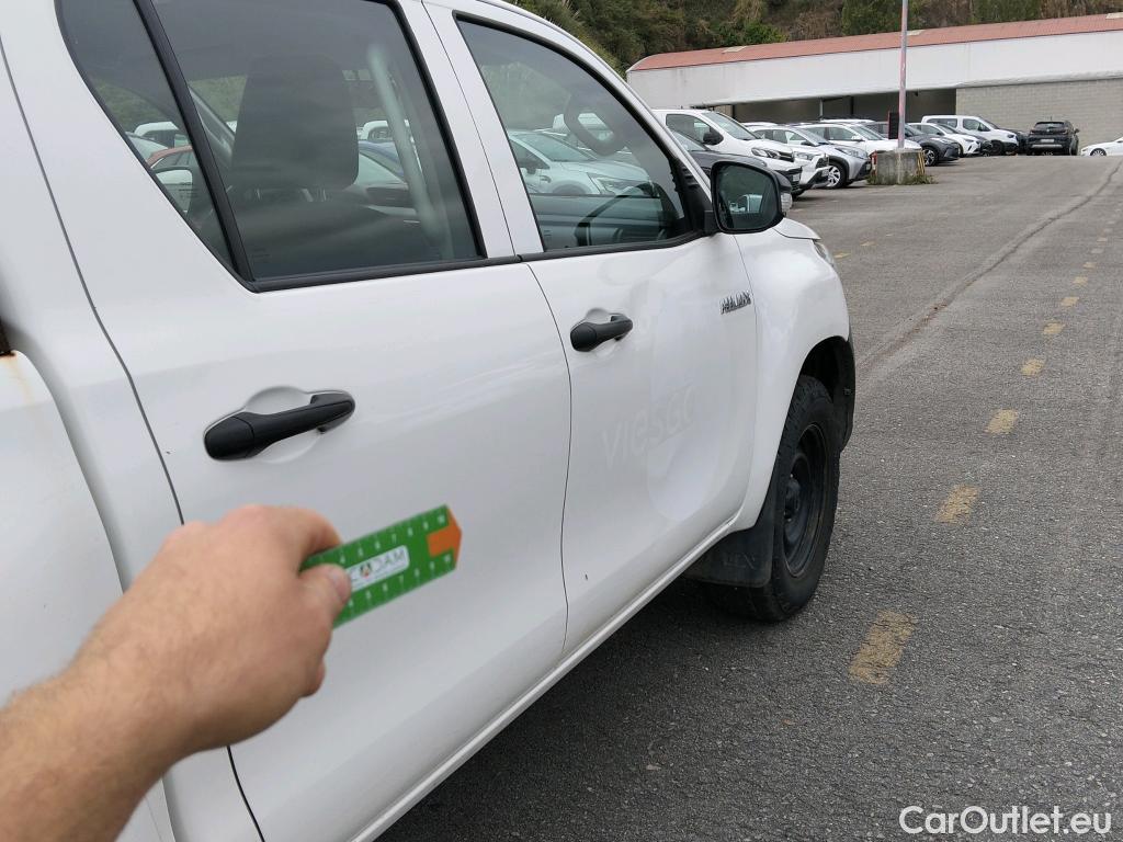  Toyota  Hilux TOYOTA  VU 4p 7G pickup 2.4 D-4D Cabina Doble GX 4x4 #16