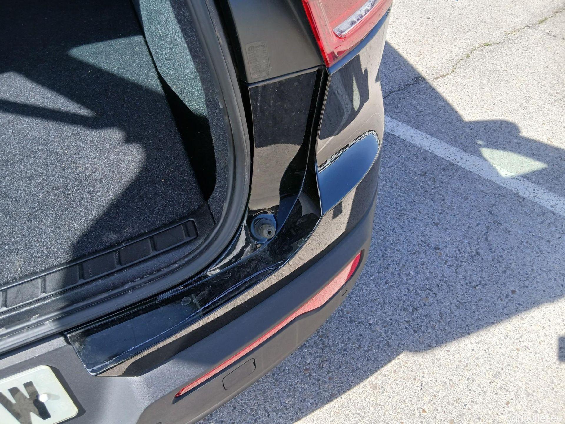  Volvo  XC 40 VOLVO XC40 / 2017 / 5P / todoterreno 1.5 T2 Momentum Pro Auto #22