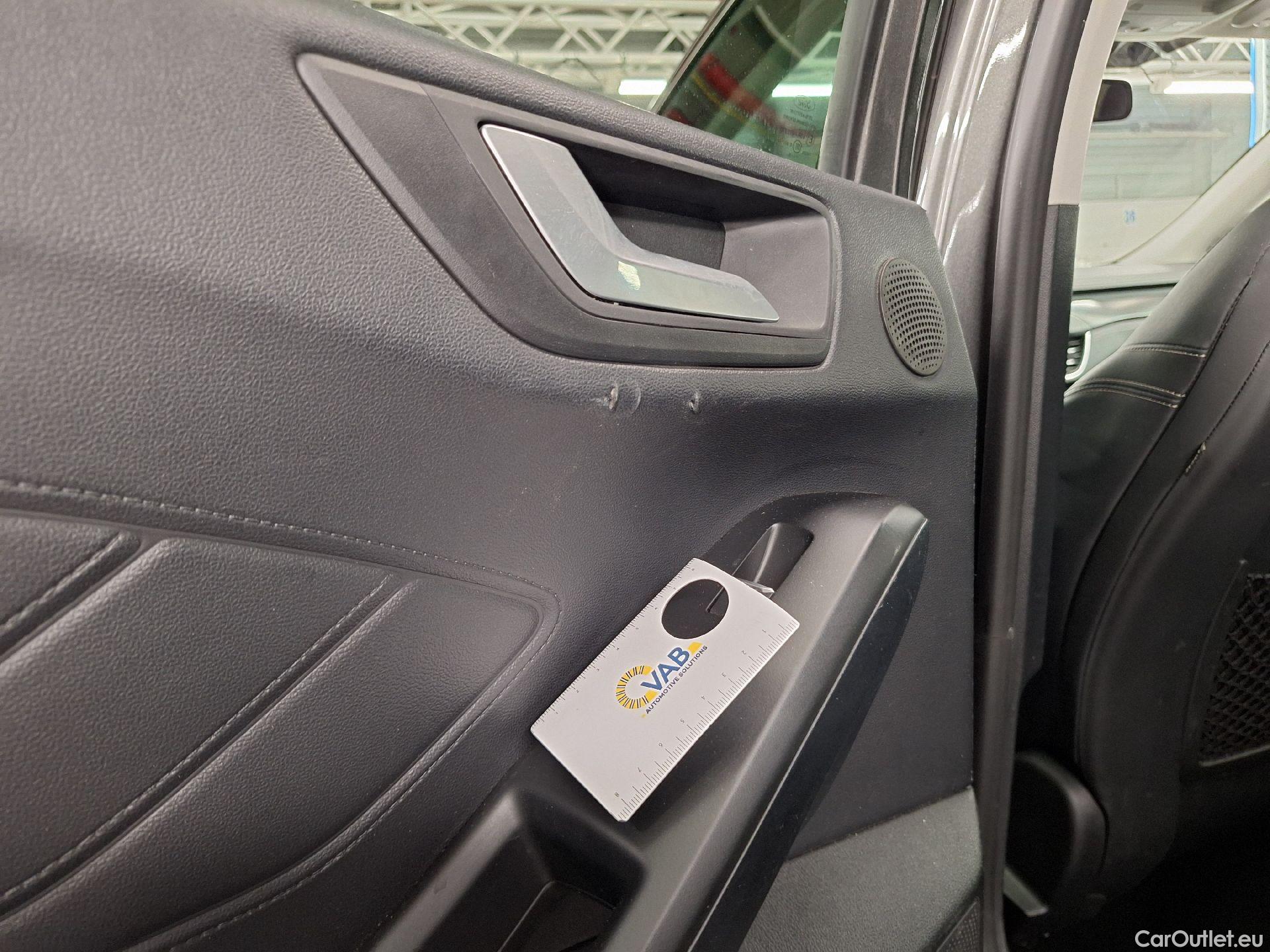  Ford  Focus Ford,  '18, Ford  2.0 EcoBlue 110kW Vignale 5d #60