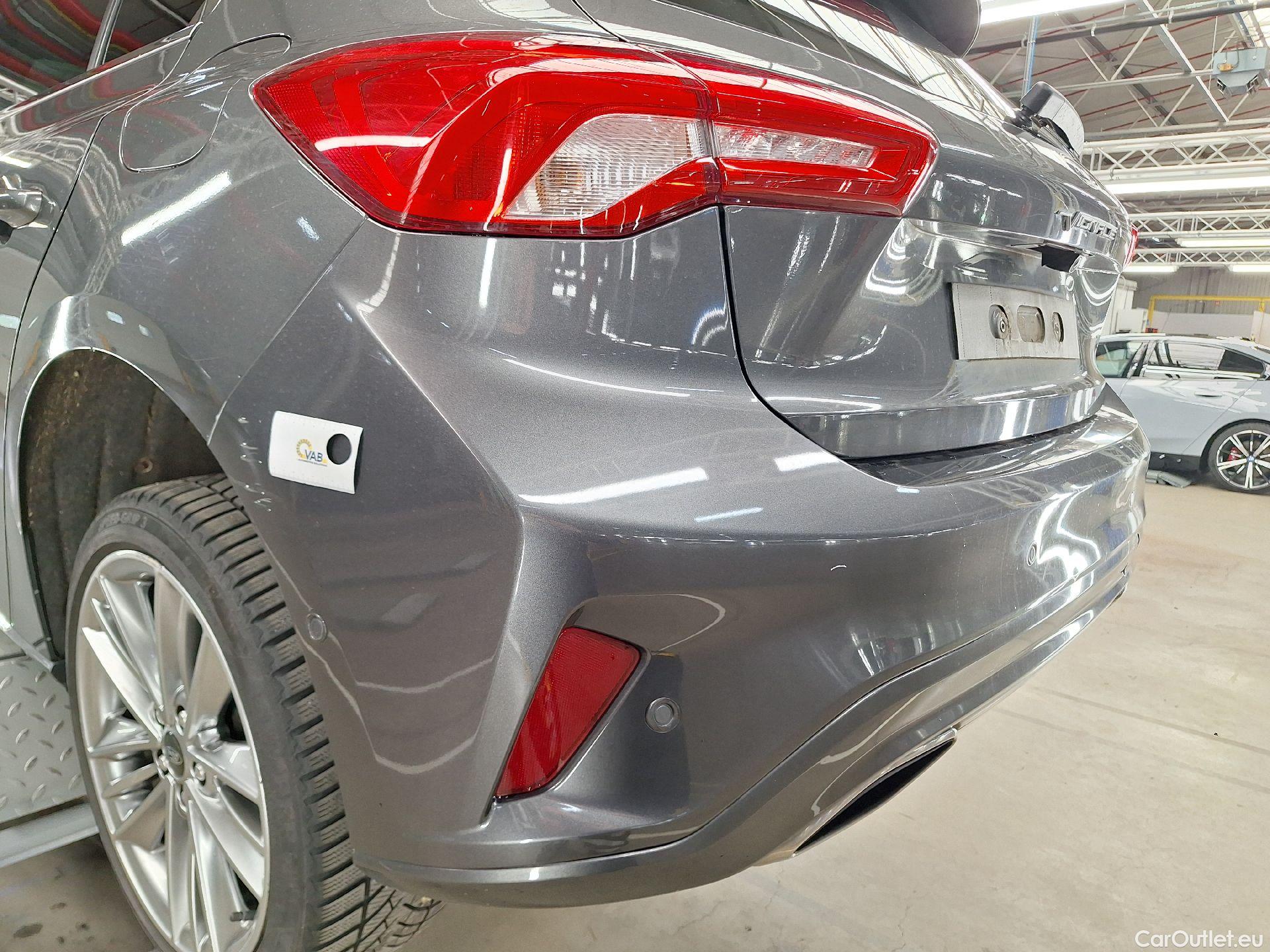  Ford  Focus Ford,  '18, Ford  2.0 EcoBlue 110kW Vignale 5d #30