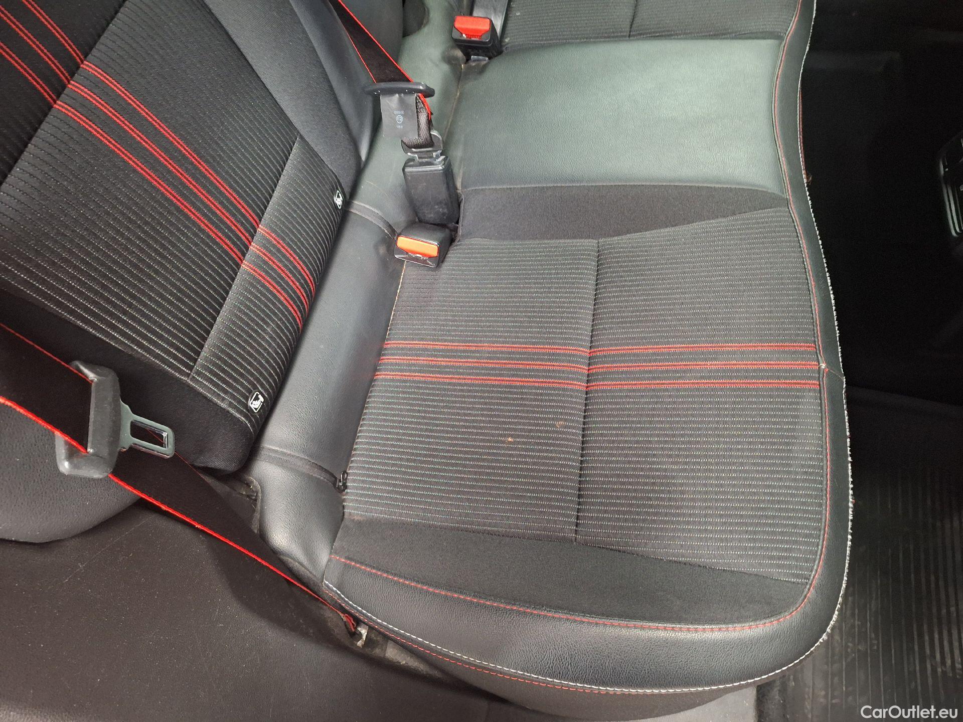 Renault  Captur Renault,  '19 PHEV, Renault  E-TECH Plug-in Hybrid R.S. Line 5d #6