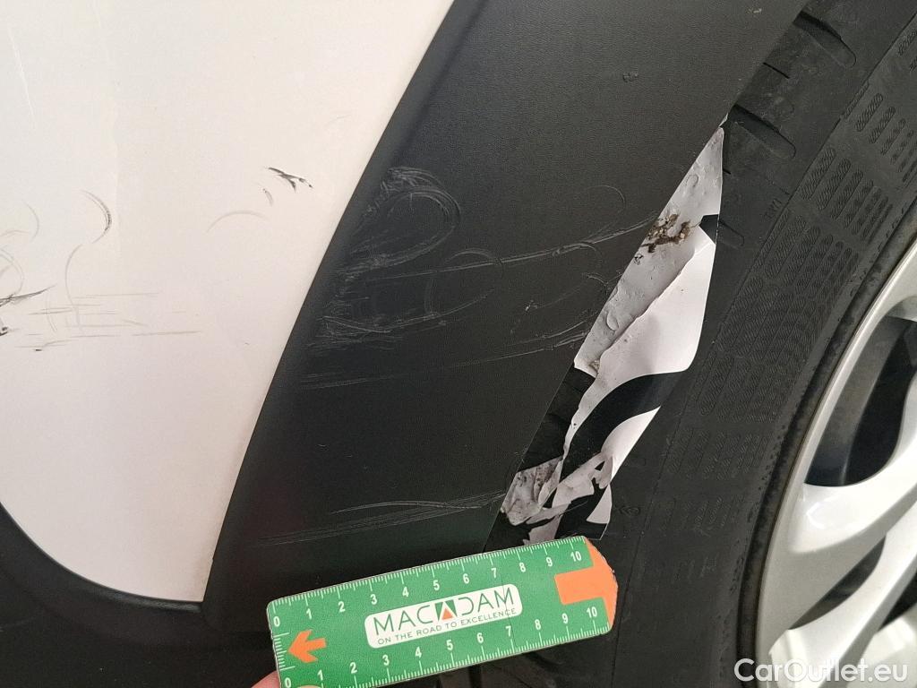  Citroen  C3  Société Feel 1.2 PureTech 80CV BVM5 E6d #14
