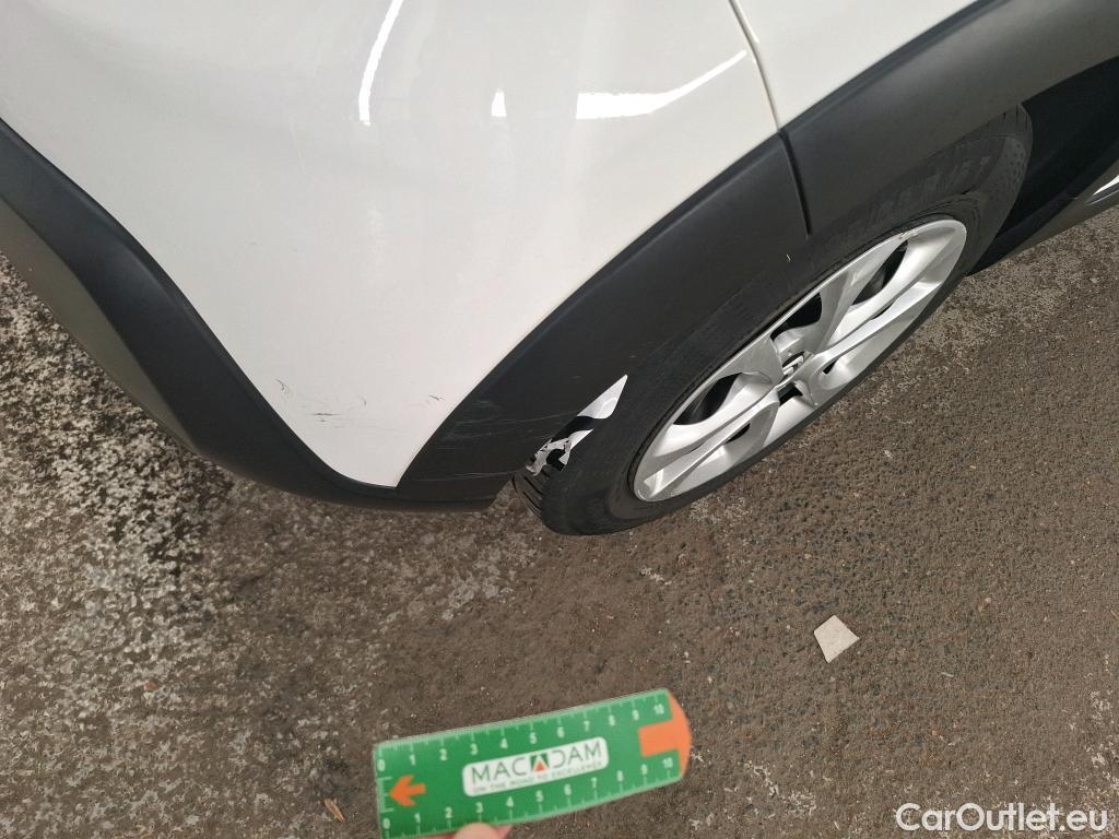  Citroen  C3  Société Feel 1.2 PureTech 80CV BVM5 E6d #13