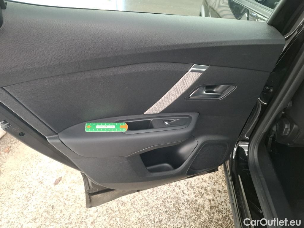  Citroen  C4 CITROEN  X / 2022 / 4P / Berline PureTech 130 S&S EAT8 Feel Pack #31