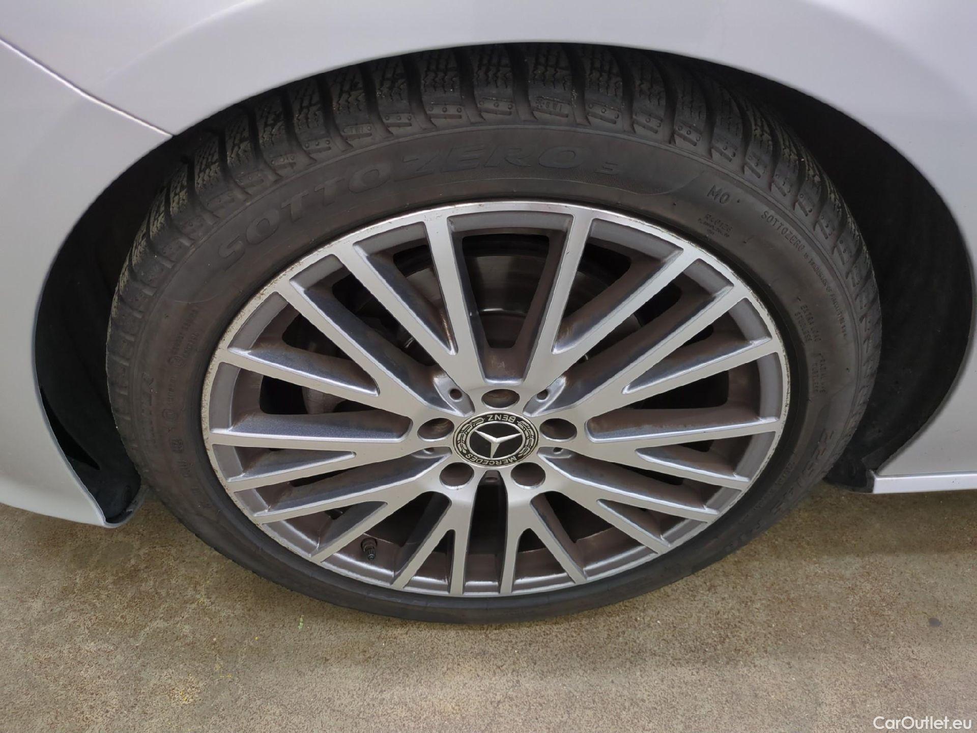  Mercedes  CLA-Klasse MERCEDES-BENZ CLA Coupe / 2019 / 4P / Coupé CLA 180 d Business Line BA8 #5