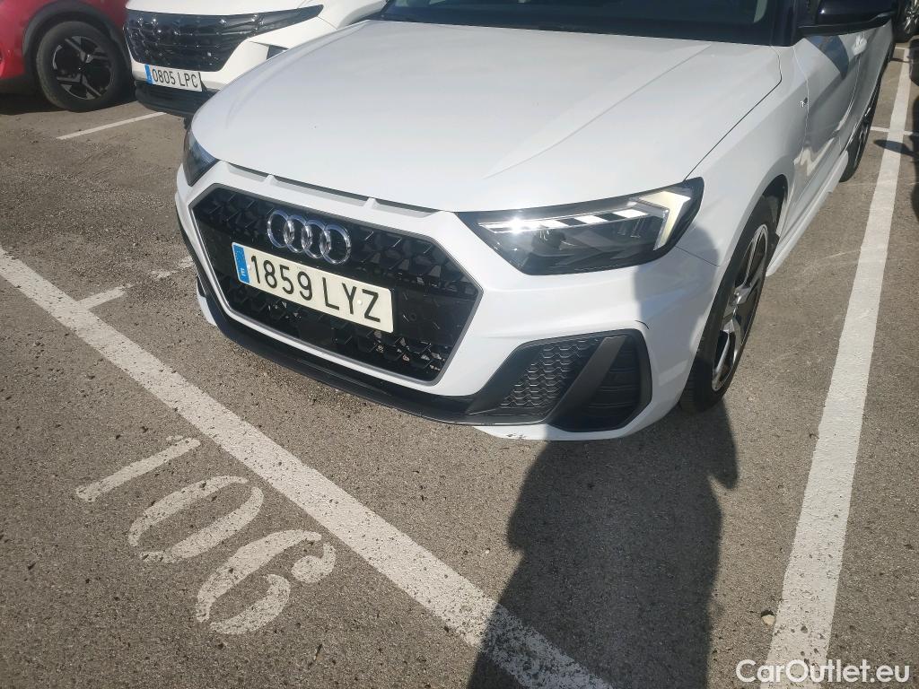  Audi  A1 Sportback AUDI A1 / 5P / Sportback Adrenalin 30 TFSI 110 CV #23