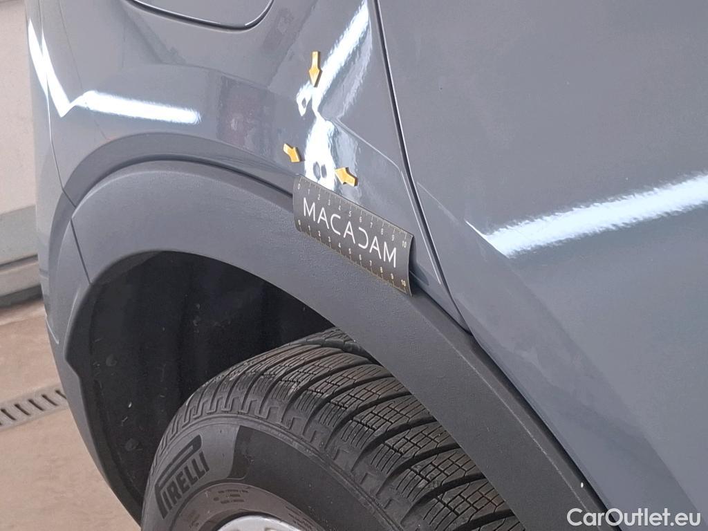  Volvo  XC 40 XC40 Momentum 2WD 2.0 D3 150CV BVA8 E6dT #25