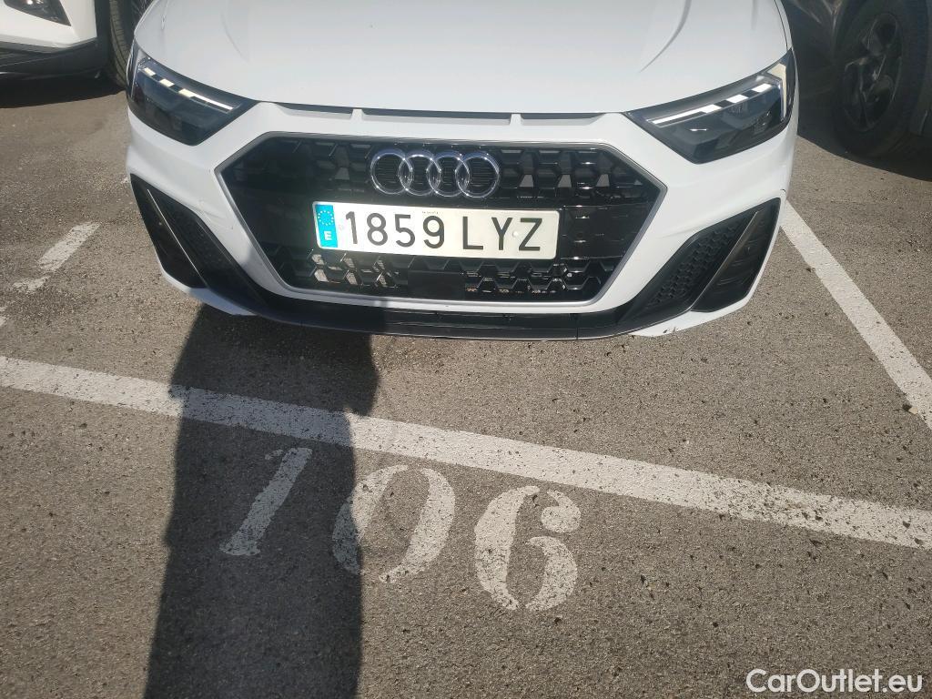  Audi  A1 Sportback AUDI A1 / 5P / Sportback Adrenalin 30 TFSI 110 CV #21