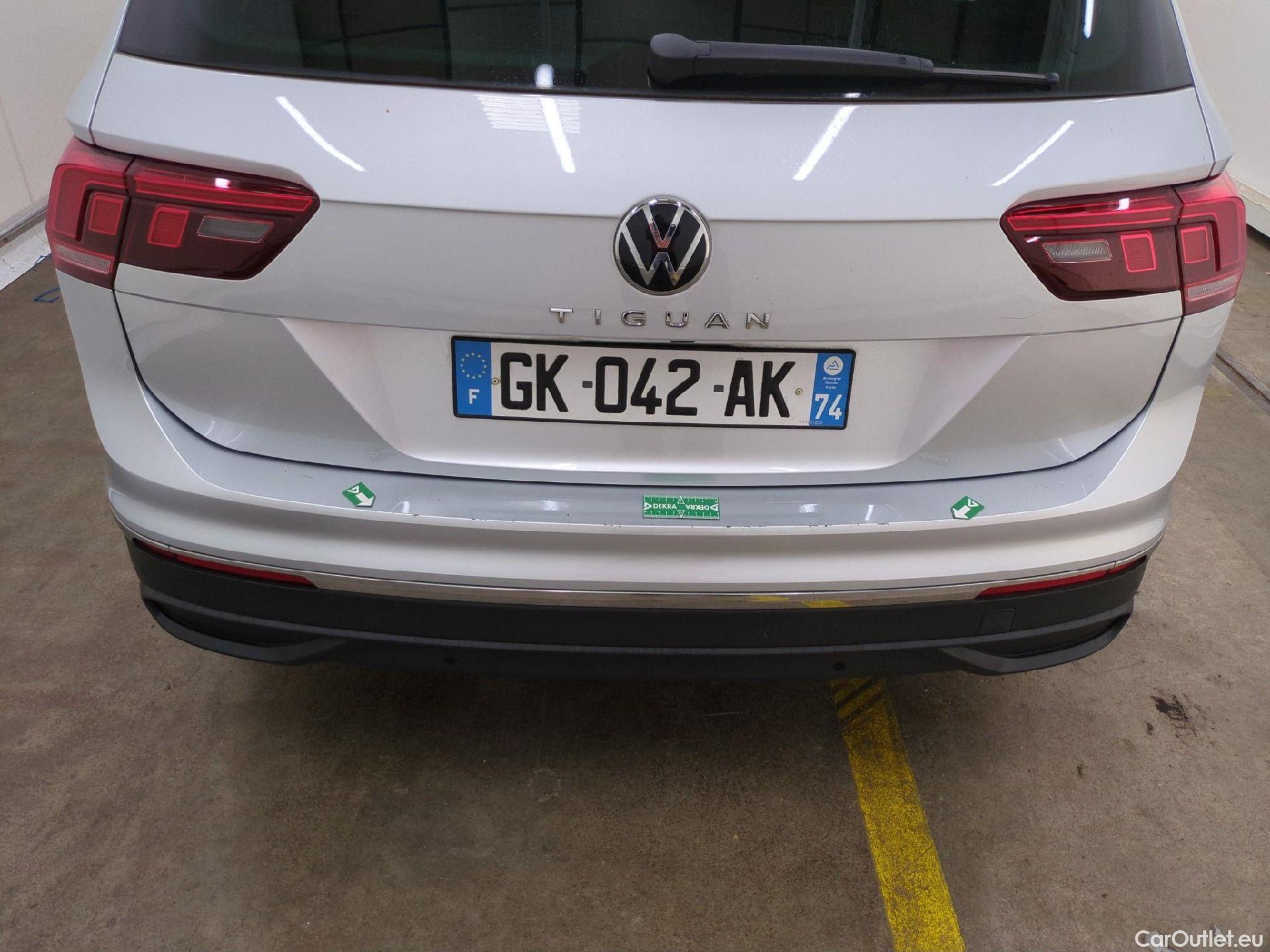  Volkswagen  Tiguan VOLKSWAGEN  / 2020 / 5P / SUV 2.0 TDI 150 DSG7 Life Business #16