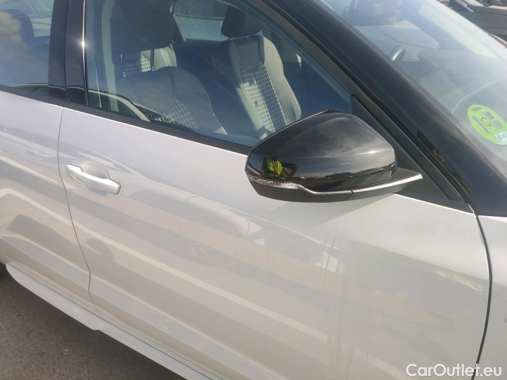  Audi  A1 Sportback AUDI A1 / 5P / Sportback Adrenalin 30 TFSI 110 CV #30