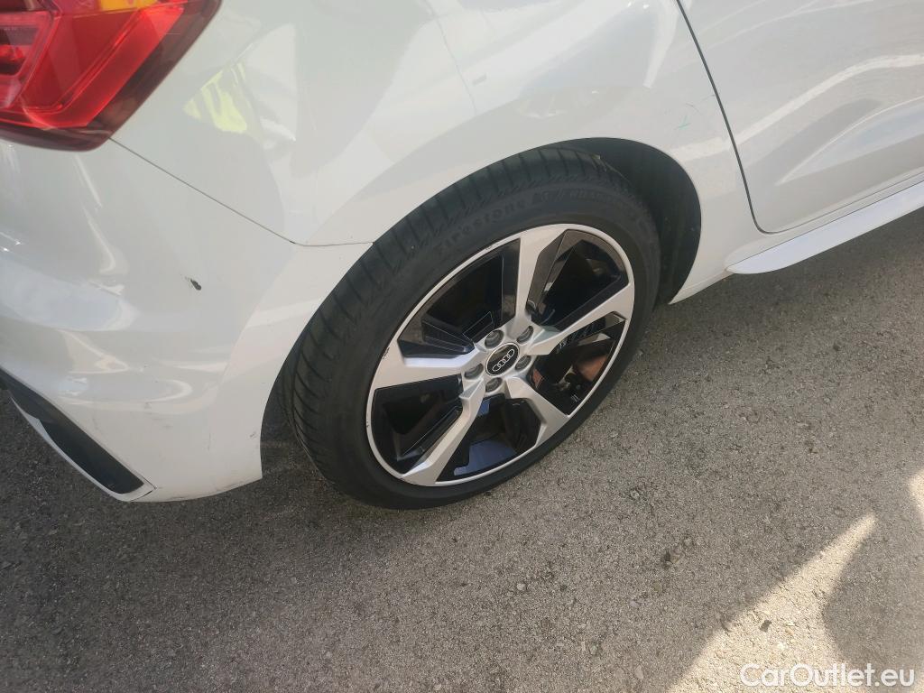  Audi  A1 Sportback AUDI A1 / 5P / Sportback Adrenalin 30 TFSI 110 CV #5