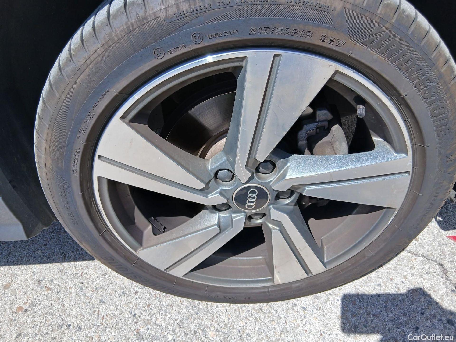  Audi  Q2 AUDI  / 2020 / 5P / todoterreno S line 35 TDI 110kW quattro S tronic #32