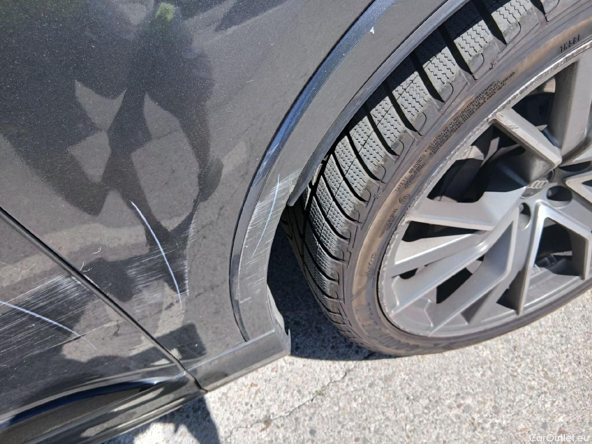  Audi  Q7 AUDI  / 5P / Black line 50 TDI 286 CV q. tip. #Opcionales 15750 €# #42