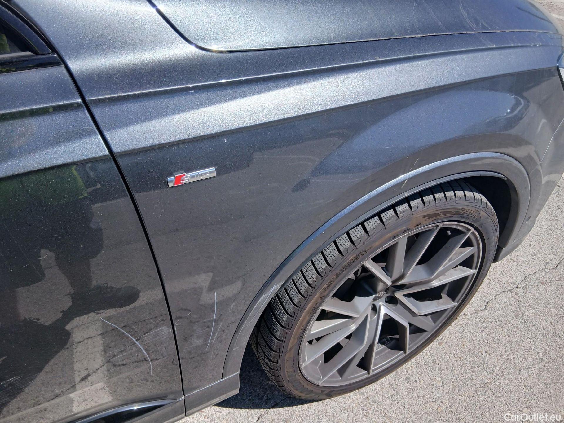 Audi  Q7 AUDI  / 5P / Black line 50 TDI 286 CV q. tip. #Opcionales 15750 €# #40