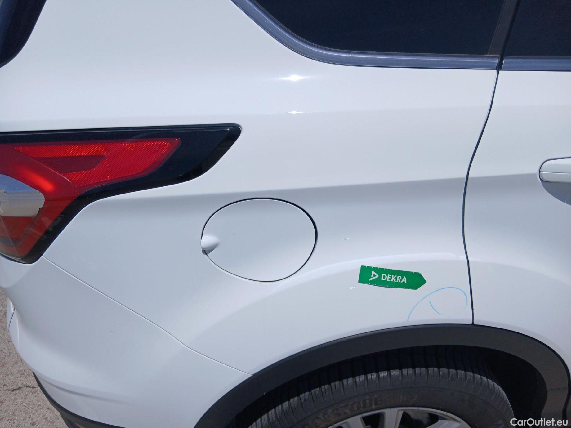  Ford  Kuga FORD  / 2016 / 5P / todoterreno 1.5 EcoBoost 88kW 4x2 Trend+ (CX) #23