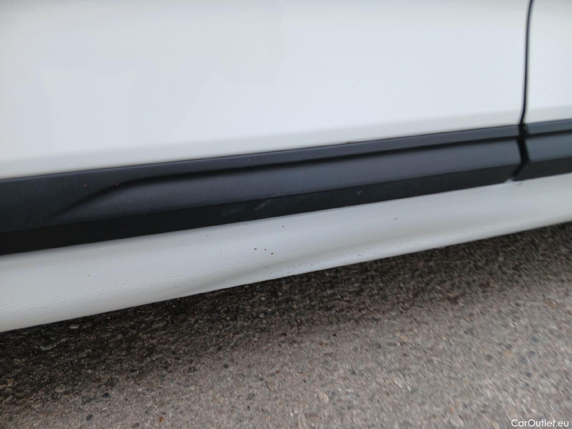  Renault  Clio RENAULT  / 5P / Intens TCe 91 CV #30