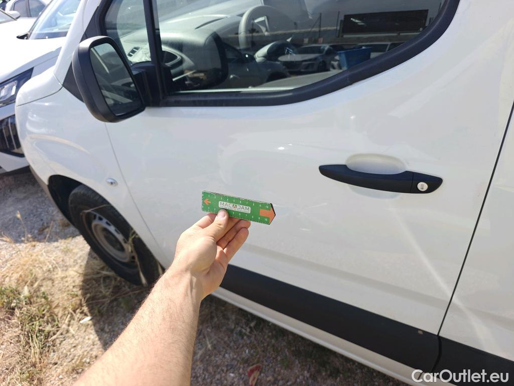  Citroen  Berlingo CITROEN  / 2018 / 4P / furgón derivado de turismo Talla M BlueHDi 100 CLUB #23