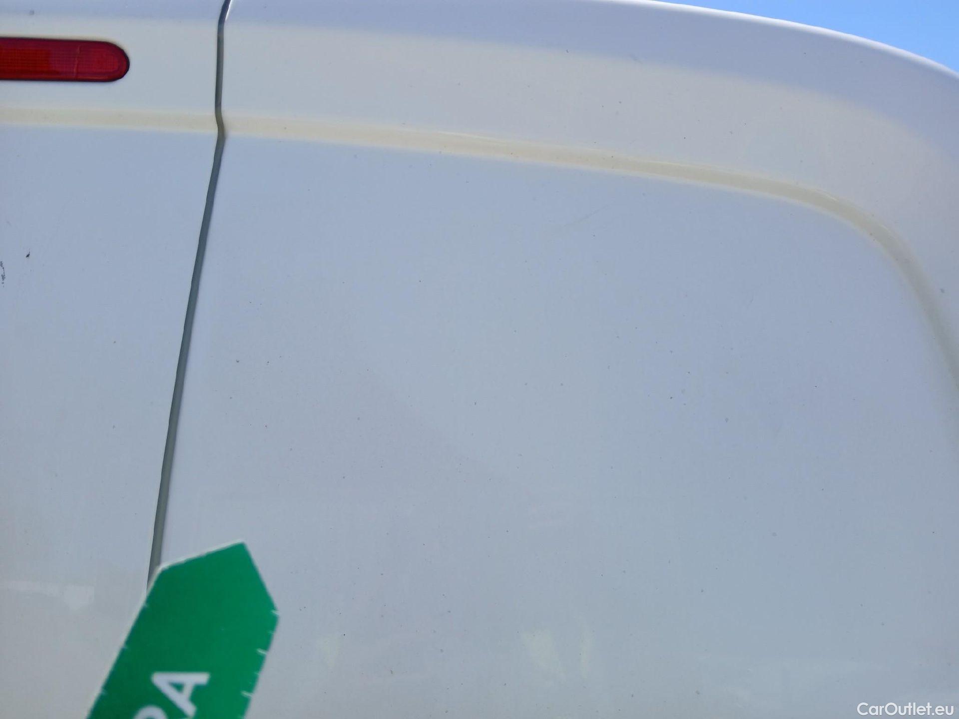 Citroen  Berlingo CITROEN  / 2015 / 3P / furgón derivado de turismo BlueHDi 74KW (100CV) #56