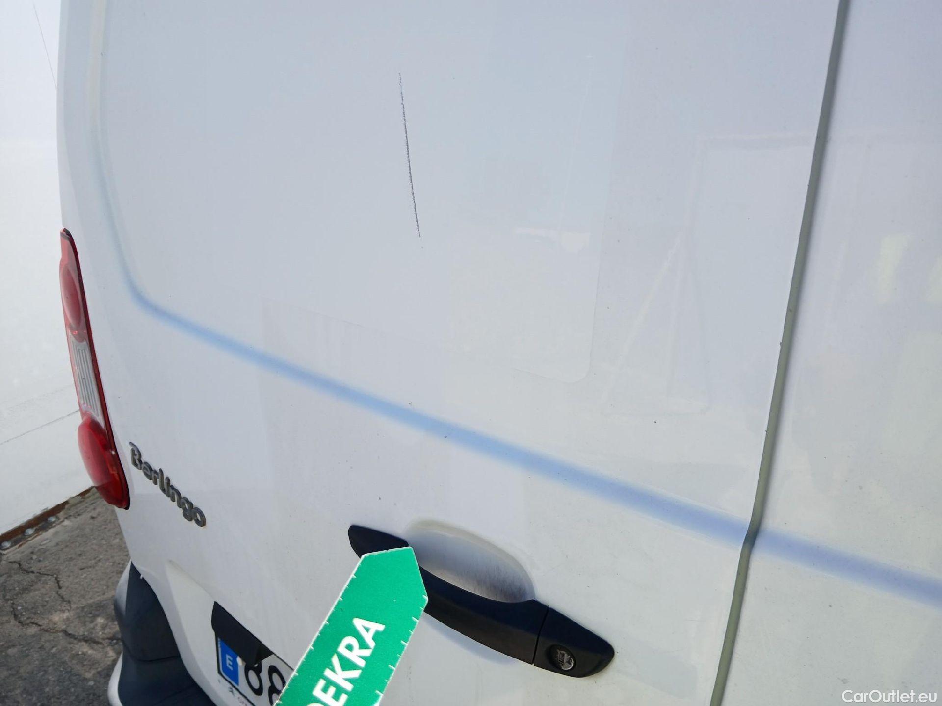  Citroen  Berlingo CITROEN  / 2015 / 3P / furgón derivado de turismo BlueHDi 74KW (100CV) #54