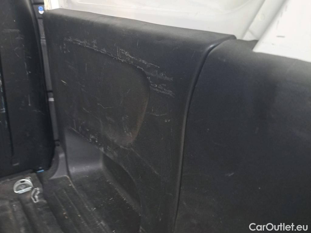  Citroen  Berlingo CITROEN  / 2018 / 3P / furgón derivado de turismo Talla M BlueHDi 100 CONTROL #25