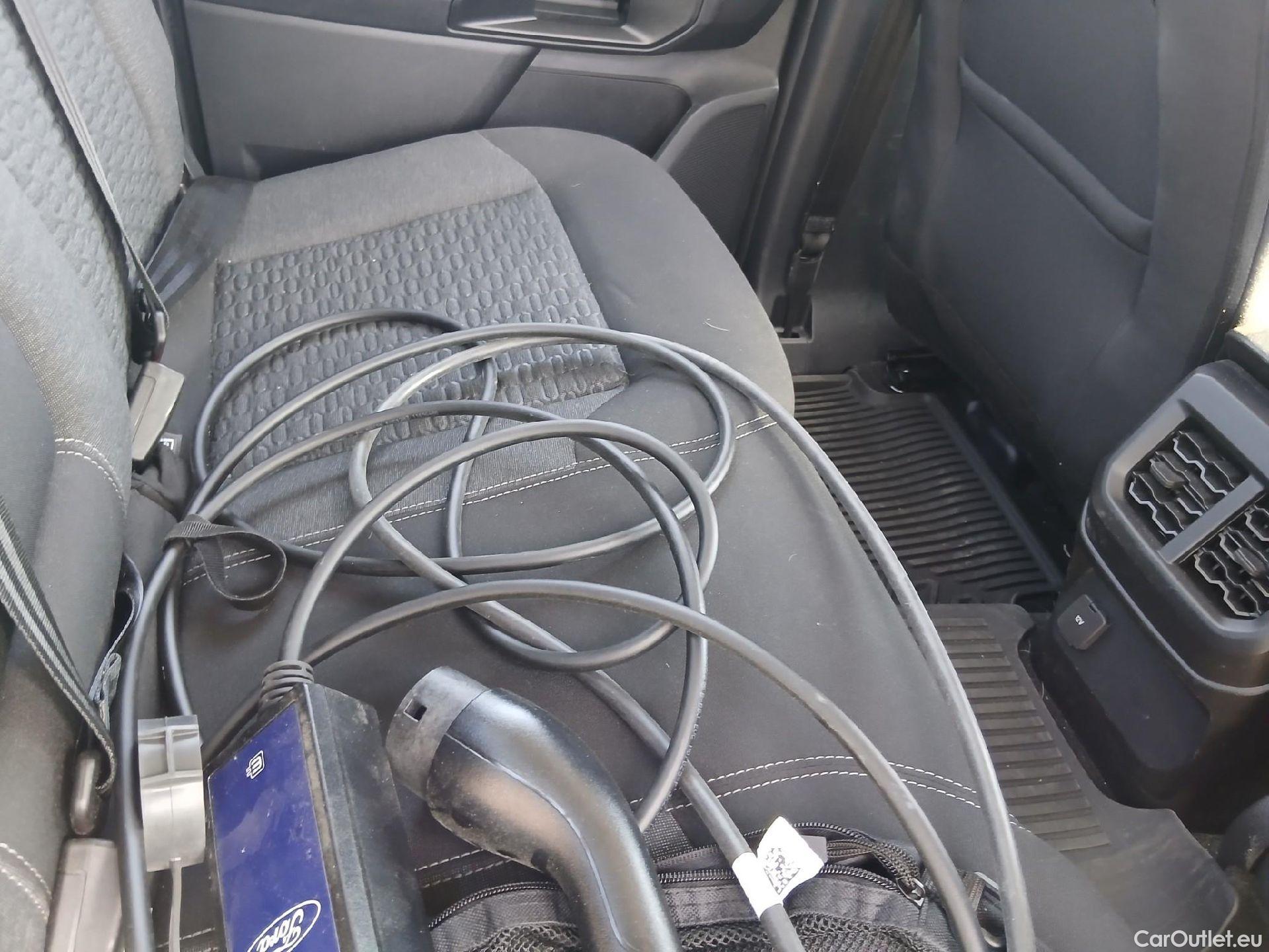  Ford  Ranger  Plug-in-Hybrid XLT e-4WD Doble Cabina 2.3 Ecoboost 280CV AT10 6E #2
