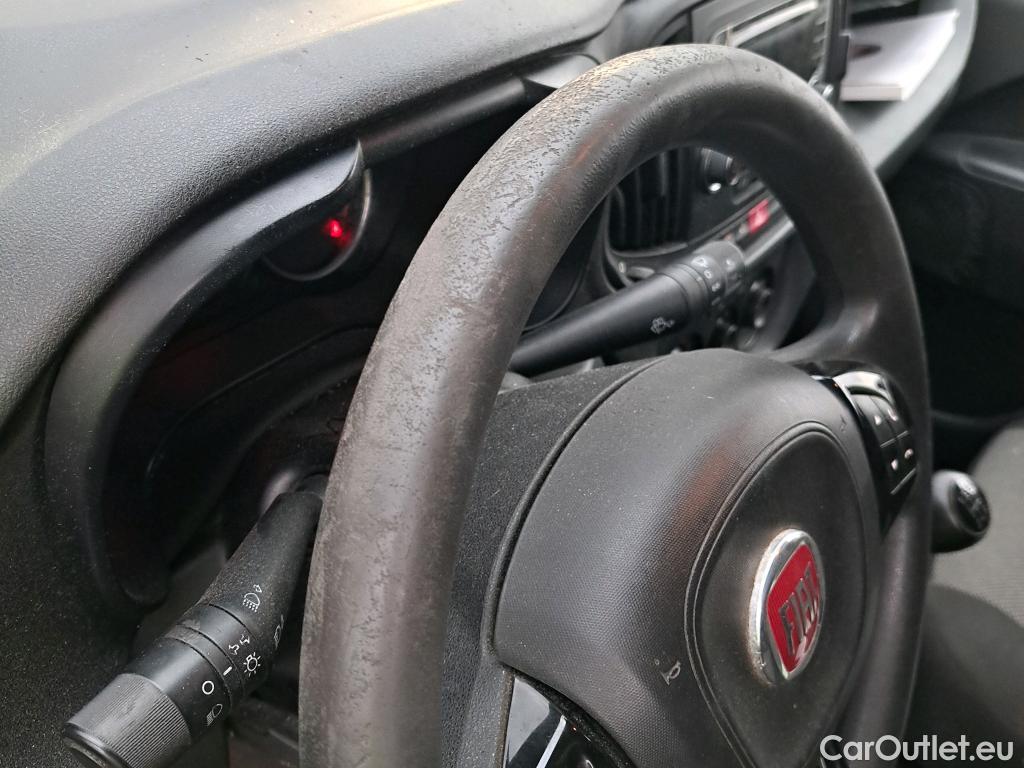  Fiat  Doblo FIAT Doblò Cargo/3P/ Cargo Base Plus 1.3 Mjet 80 CV #21