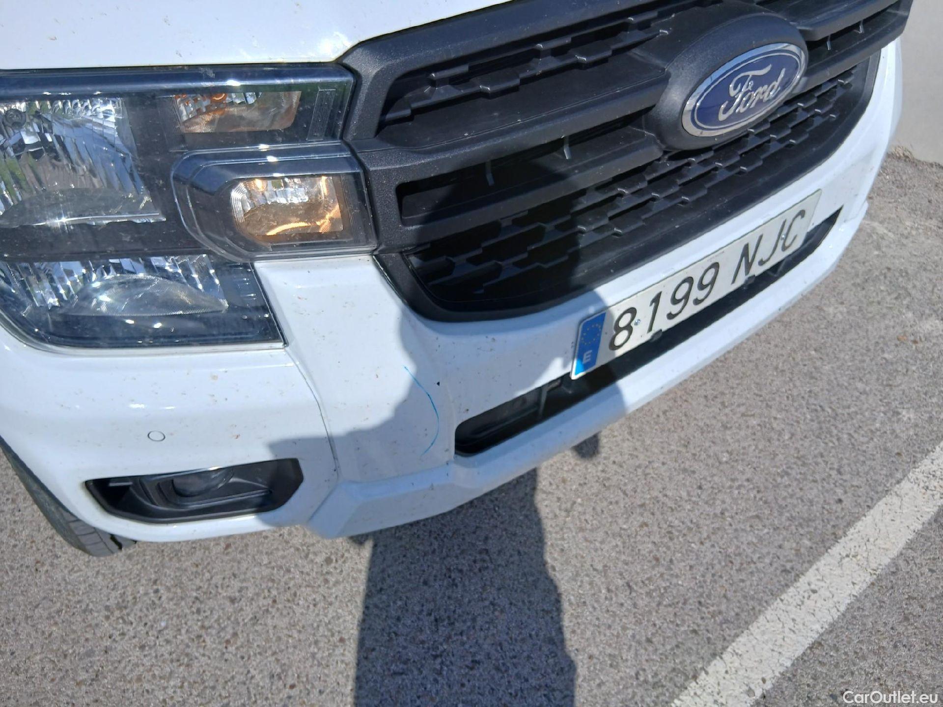  Ford  Ranger  Plug-in-Hybrid XLT e-4WD Doble Cabina 2.3 Ecoboost 280CV AT10 6E #5