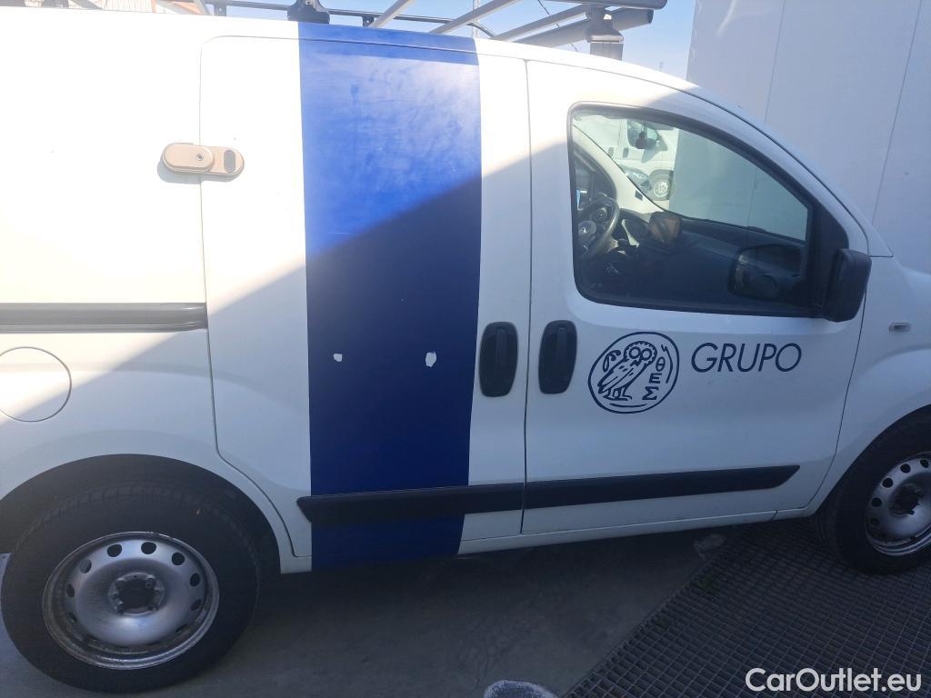  Fiat  Fiorino FIAT  / 2016 / 3P / furgón derivado de turismo Cargo Base 1.4 Natural Power 51kW (70CV) #29