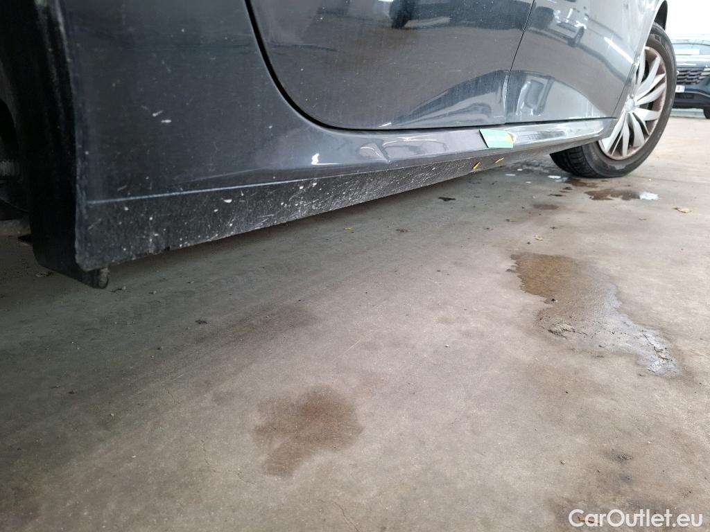  Peugeot  208  Premium 1.5 HDi 100CV BVM6 E6d #7