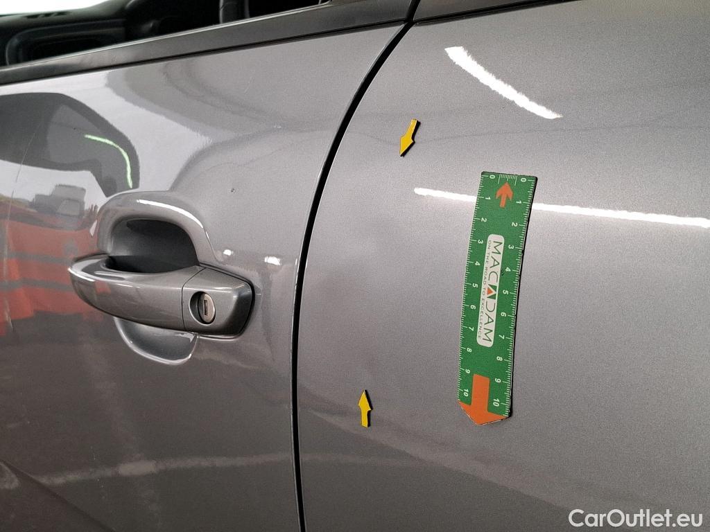  Citroen  C3  Société Feel 1.5 BlueHDI 100CV BVM6 E6d #2