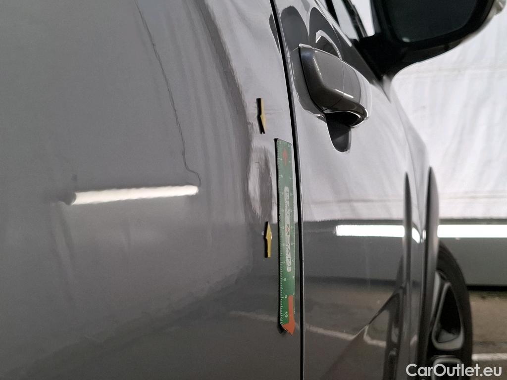  Citroen  C3  Société Feel 1.5 BlueHDI 100CV BVM6 E6d #36