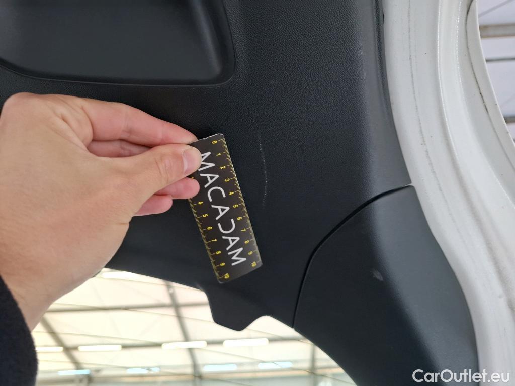  Peugeot  208  Affaire Premium Pack 1.5 HDi 100CV BVM5 E6dT #47