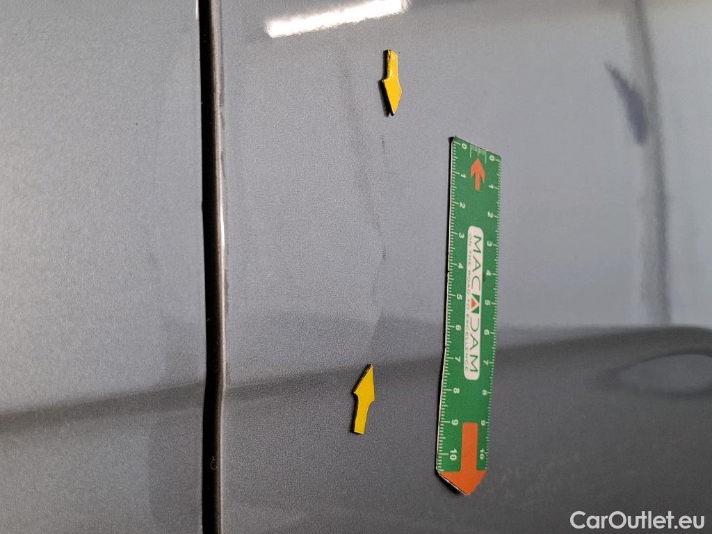  Citroen  C3  Société Feel 1.5 BlueHDI 100CV BVM6 E6d #8