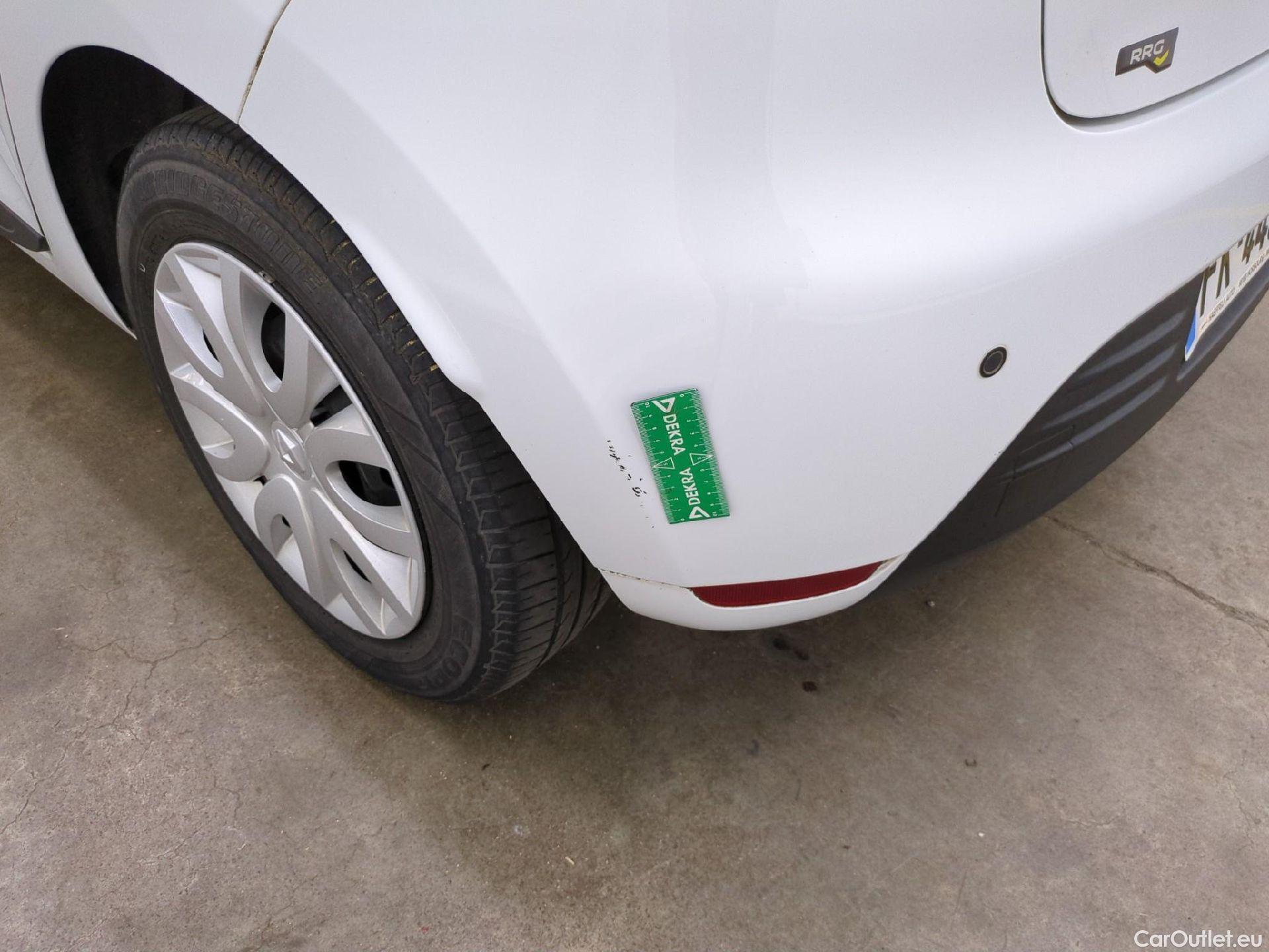 Renault  Clio  IV Air MediaNav 1.5 dCi 90CV BVM5 E6 #24