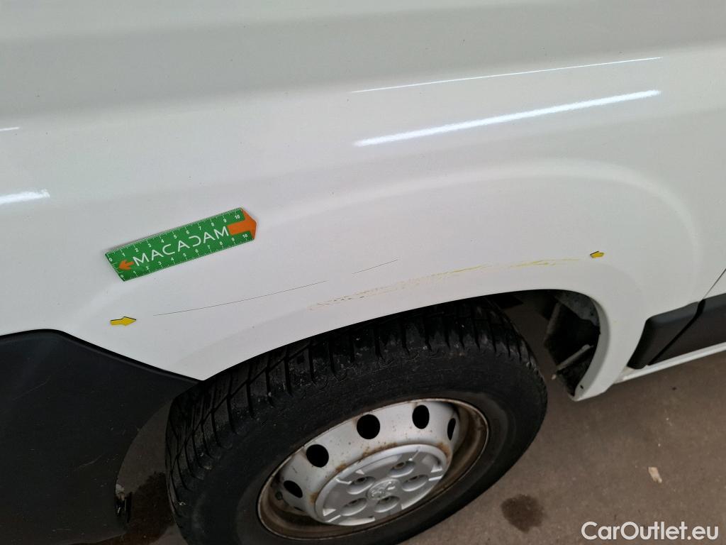  Peugeot  Boxer  Fourgon 333 L1H2 Premium BlueHDi 140 Start&Stop 2.2 140CV BVM6 #7