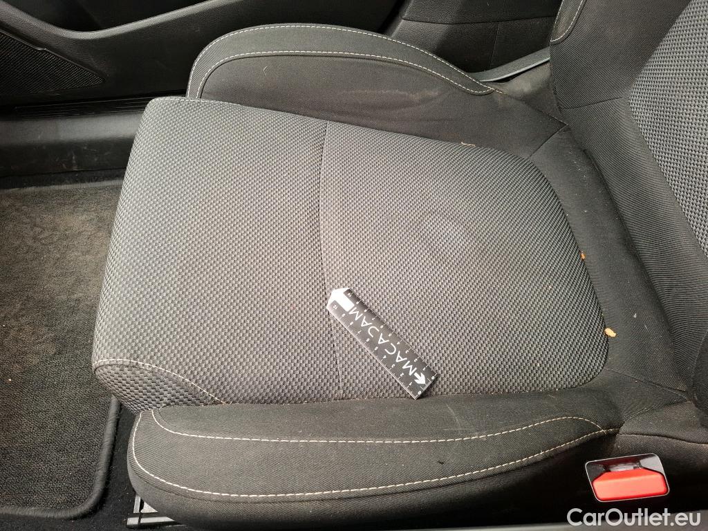  Renault  Megane  IV Berline 5pt. Société Air Nav 1.5 dCi 90CV BVM6 E6 #77