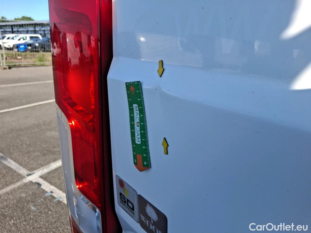  Peugeot  Boxer PEUGEOT  VU 4p Fourgon BLUEHDI 130 PREMIUM PA 333 L2H2 #42
