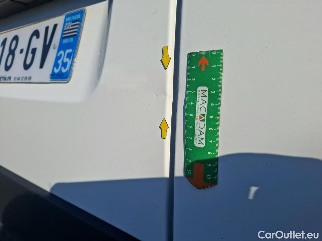  Peugeot  Boxer PEUGEOT  VU 4p Fourgon BLUEHDI 130 PREMIUM PA 333 L2H2 #47