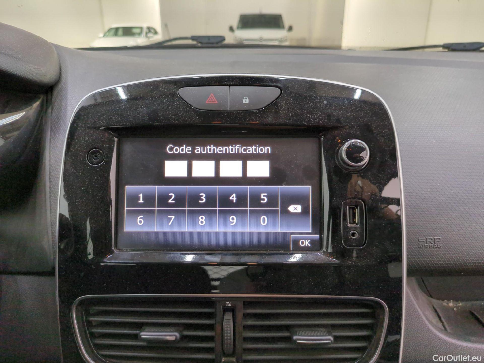  Renault  Clio  IV Air MediaNav 1.5 dCi 90CV BVM5 E6 #4