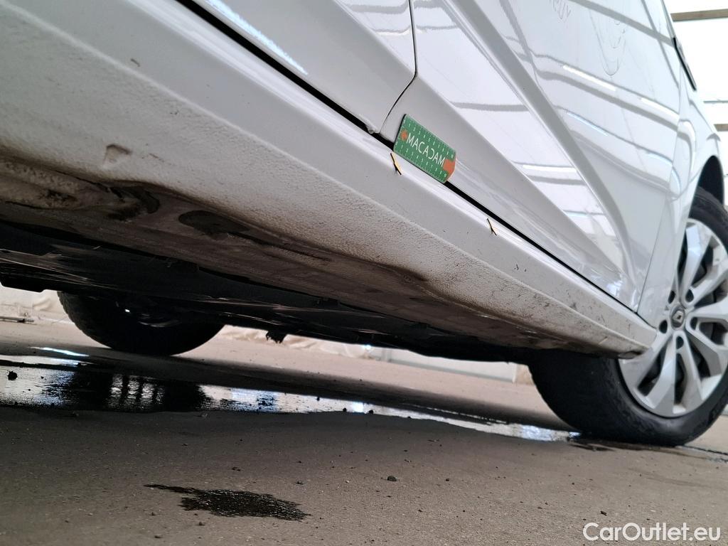  Renault  Megane  IV Berline 5pt. Société Air Nav 1.5 dCi 90CV BVM6 E6 #34