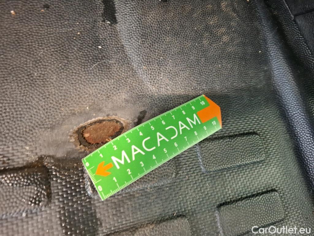  Citroen  Jumpy  Fourgon Club M 2.0 BlueHDi 120CV BVM6 E6d #40