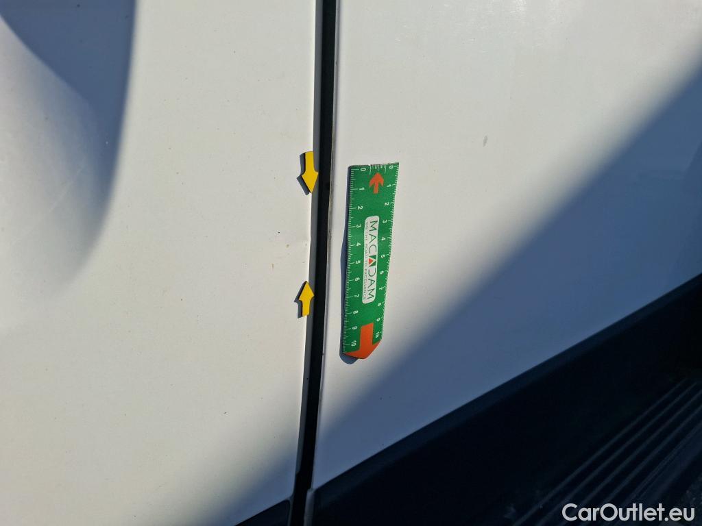  Peugeot  Boxer PEUGEOT  VU 4p Fourgon BLUEHDI 130 PREMIUM PA 333 L2H2 #46