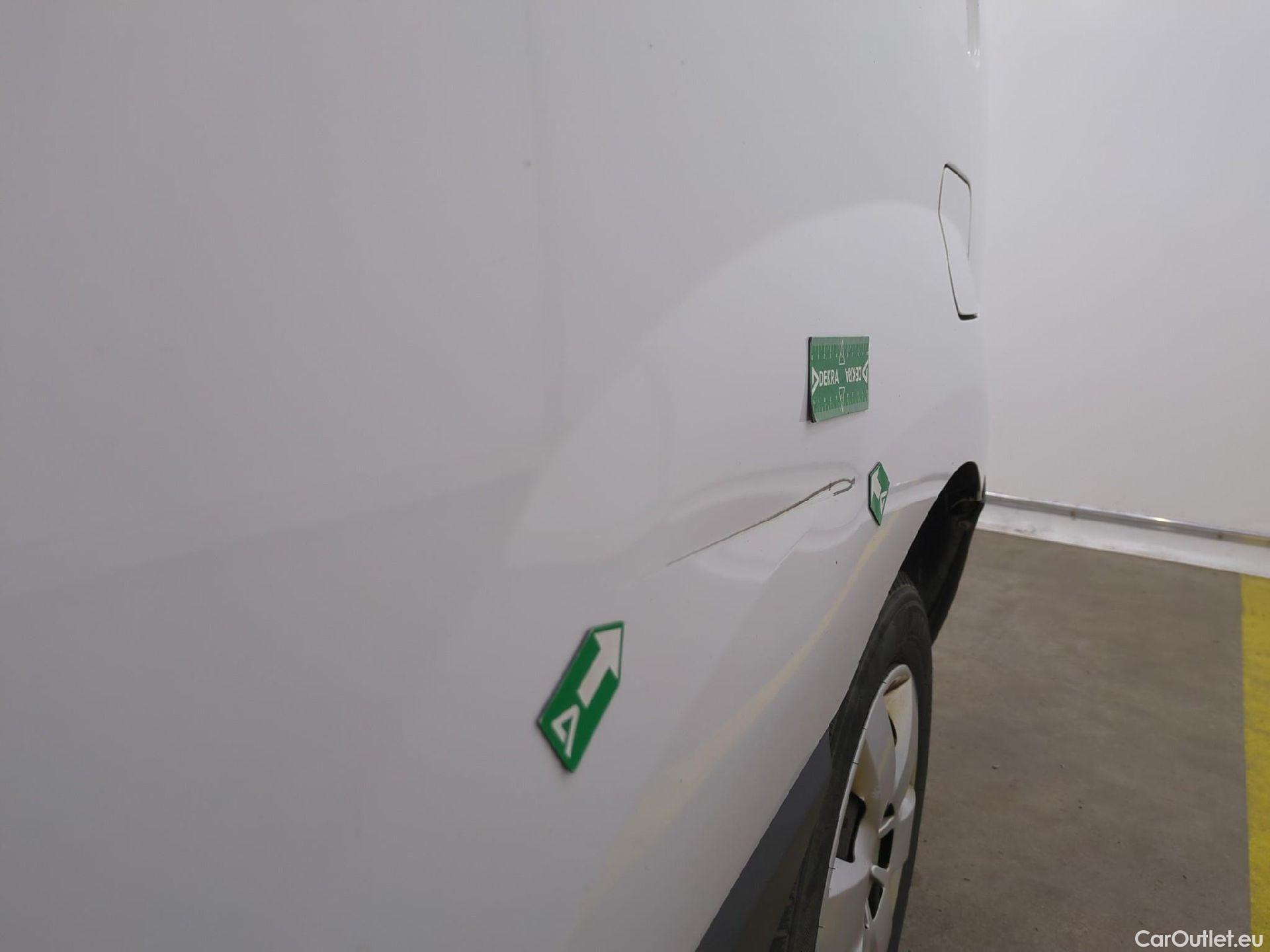  Renault  Kangoo RENAULT  Express / 2013 / 4P / Fourgonnette Gd Volume Gd Confort - Blue dCi 95 #37