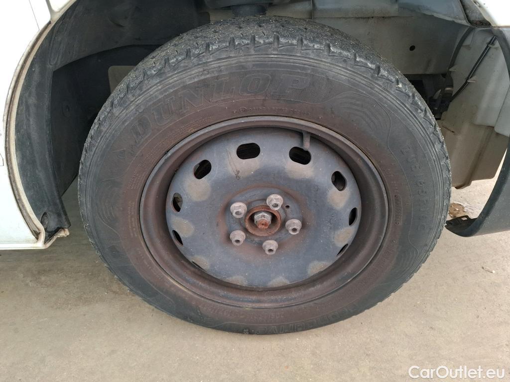  Renault  Trafic RENAULT  VU 4p Fourgon FG GCFL1H1 1000 dCi95 E6 #42