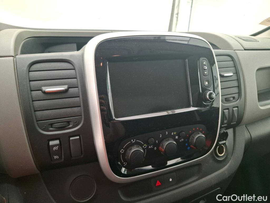  Renault  Trafic RENAULT  / 2014 / 4P / Fourgon tôlé FG GCF L2H1 1200 dCi 95 E6 #15